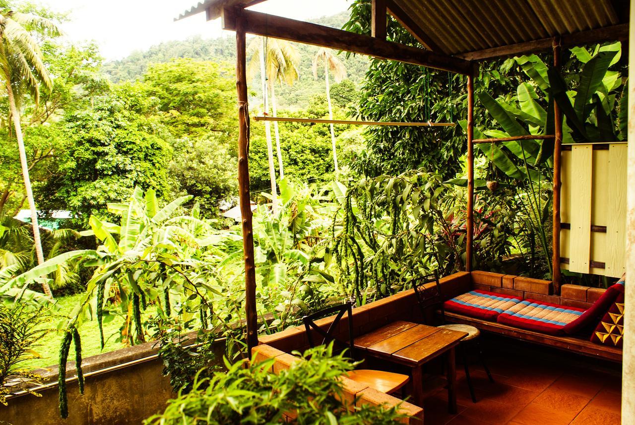 Rock Inn Bailan Koh Chang Exterior photo